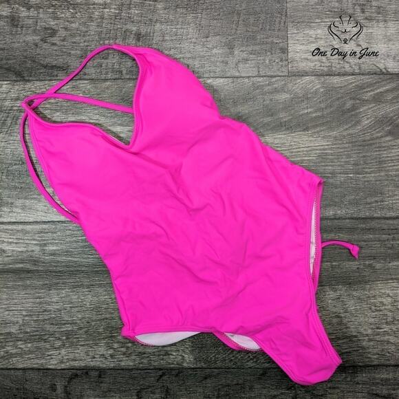 Sweatyrocks Ruched Back One Piece Swimsuit Size M - Picture 3 of 4